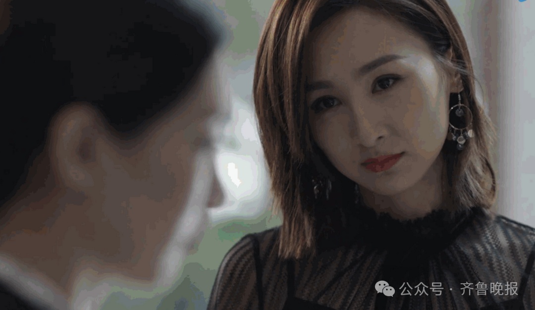 热播剧女演员自曝患精神疾病,拍戏期间一度发作,“感到无法自救” 热播剧女演员自曝患精神疾病,拍戏期间一度发作,“感到无法自救”