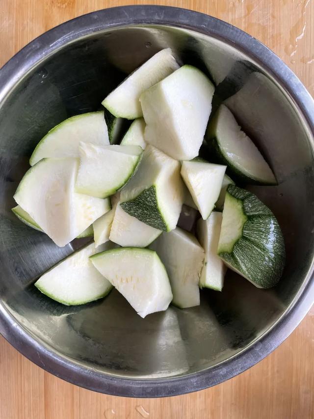 “贵州省汤”终于火了！减脂神器还解暑，强烈建议你试试！