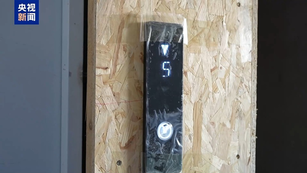 老旧小区改造破题 物业“先尝后买”让居民自愿缴费 老旧小区改造破题 物业“先尝后买”让居民自愿缴费