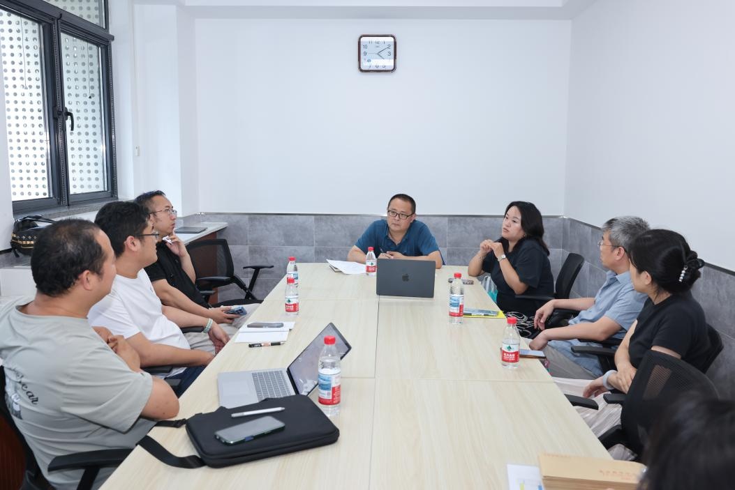 资讯动态 | 名师领航启新程,科教融合育未来 ——2025年科技教师交流活动(名师工作室)开班仪式成功举办 资讯动态 | 名师领航启新程,科教融合育未来 ——2025年科技教师交流活动(名师工作室)开班仪式成功举办