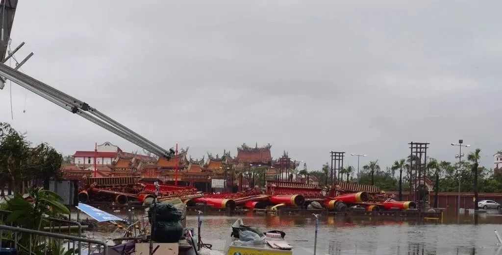 台风“丹娜丝”登陆台湾,致2死、50多万户停电,多地停运停工、游客滞留! 台风“丹娜丝”登陆台湾,致2死、50多万户停电,多地停运停工、游客滞留!