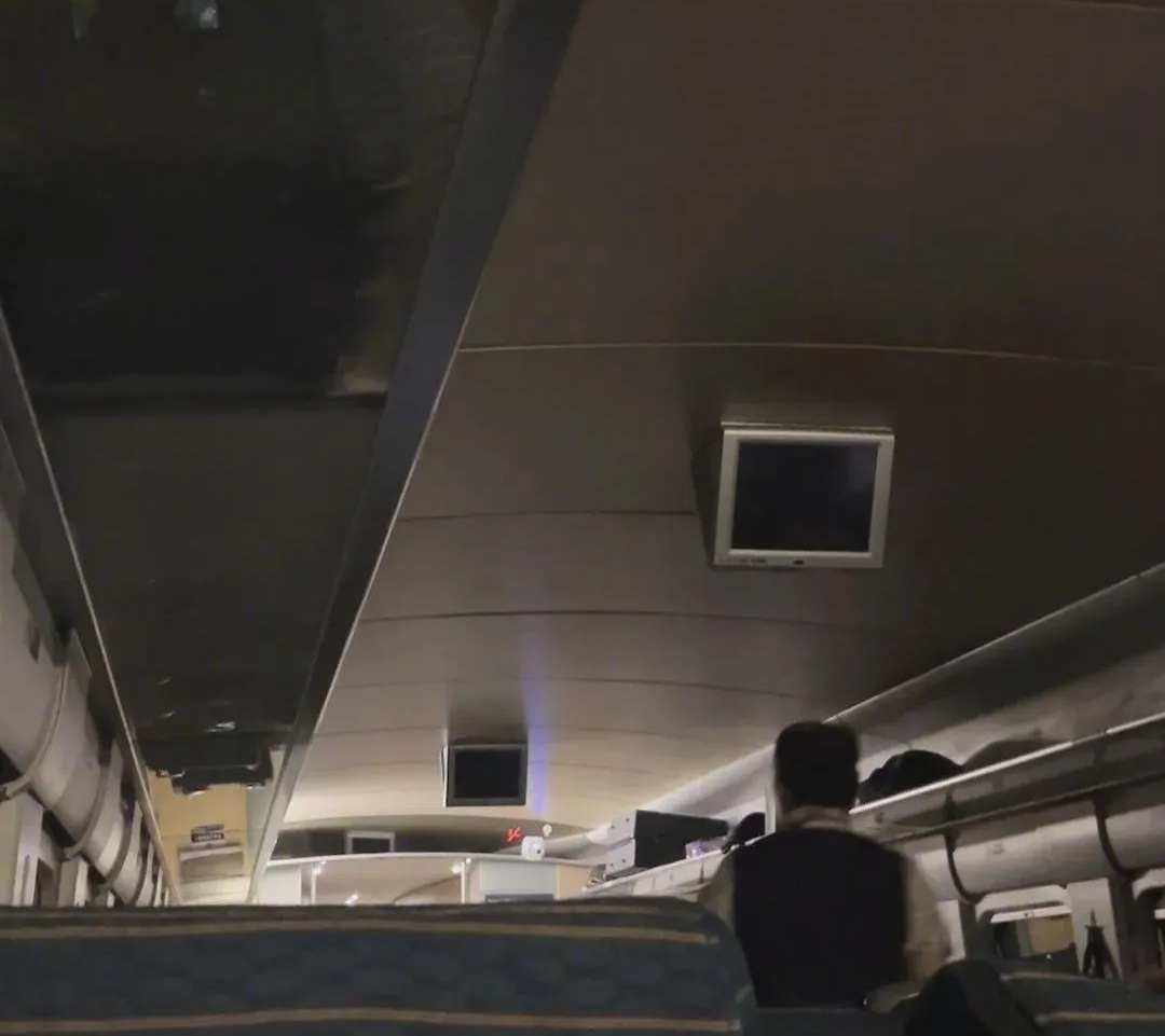 又一列车停车断电！12306回应！