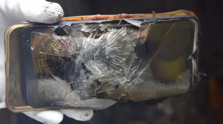 长沙一轿车自燃!消防提醒:请尽快检查自己的车! 长沙一轿车自燃!消防提醒:请尽快检查自己的车!