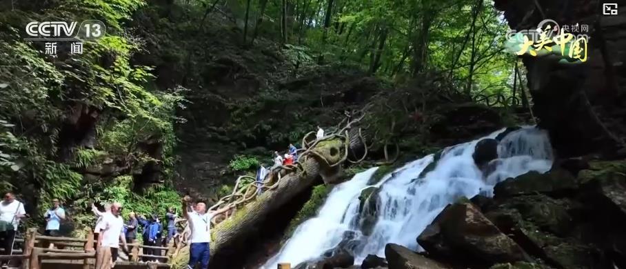 大美中国·夏日盛景丨碧水青山相辉映 绿色发展奏响生态富民新乐章 大美中国·夏日盛景丨碧水青山相辉映 绿色发展奏响生态富民新乐章