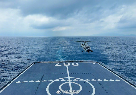 砺兵深蓝！海军多艘舰艇海上练兵