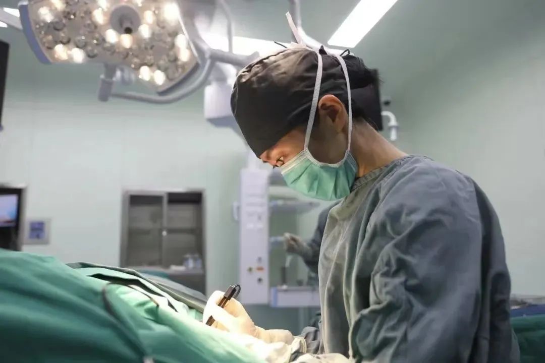 高考后现“医美”热潮？！准大学生们注意……