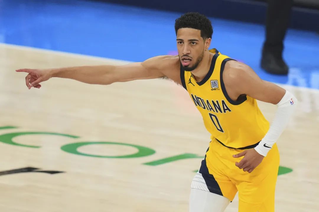 哈利伯顿新赛季报销