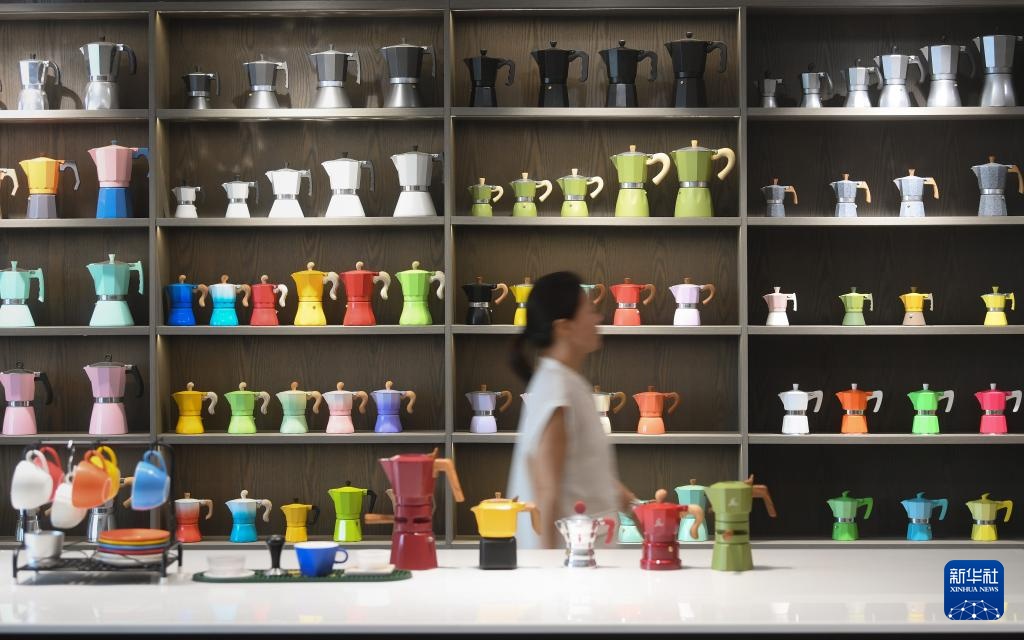 小小咖啡壶的大生意