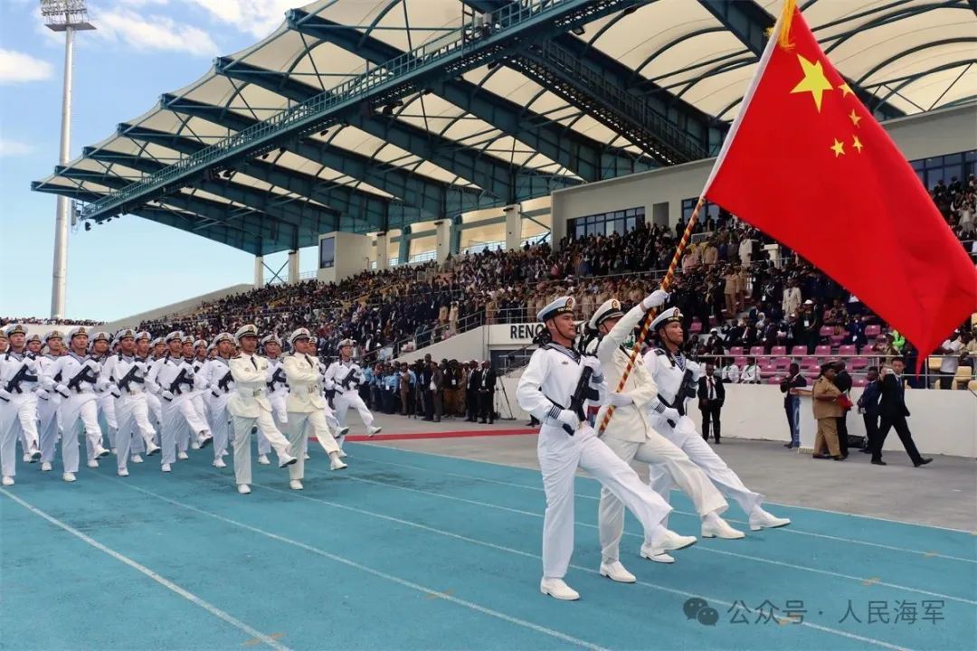 中国人民解放军首次亮相科摩罗阅兵活动 中国人民解放军首次亮相科摩罗阅兵活动