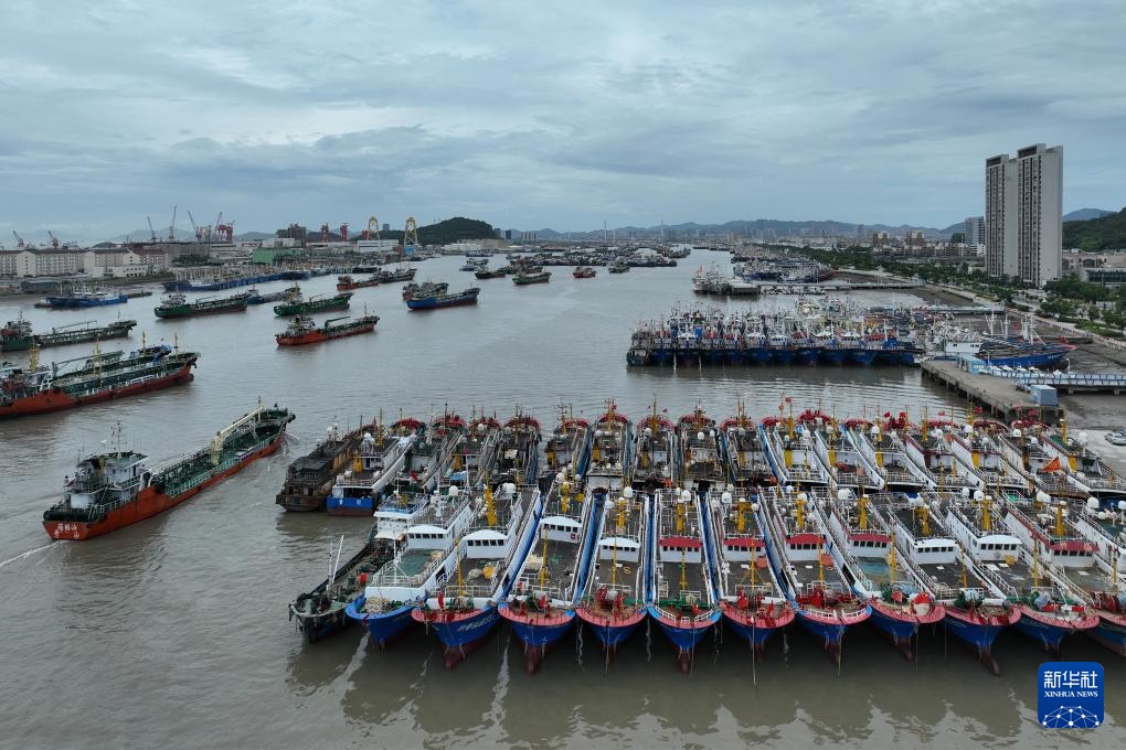 应对台风“丹娜丝”