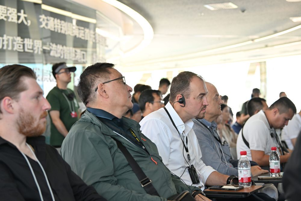 记者手记:在北方大港感受上合之“合” 记者手记:在北方大港感受上合之“合”