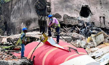 印官方提交波音787空难初步调查报告