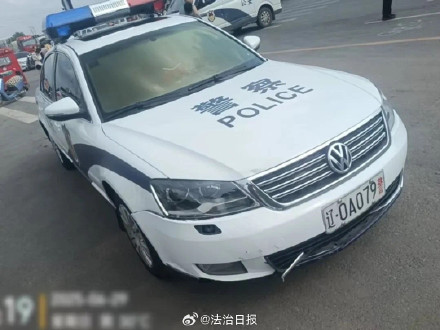 男子为拉风 伪造辽O牌照警车被抓