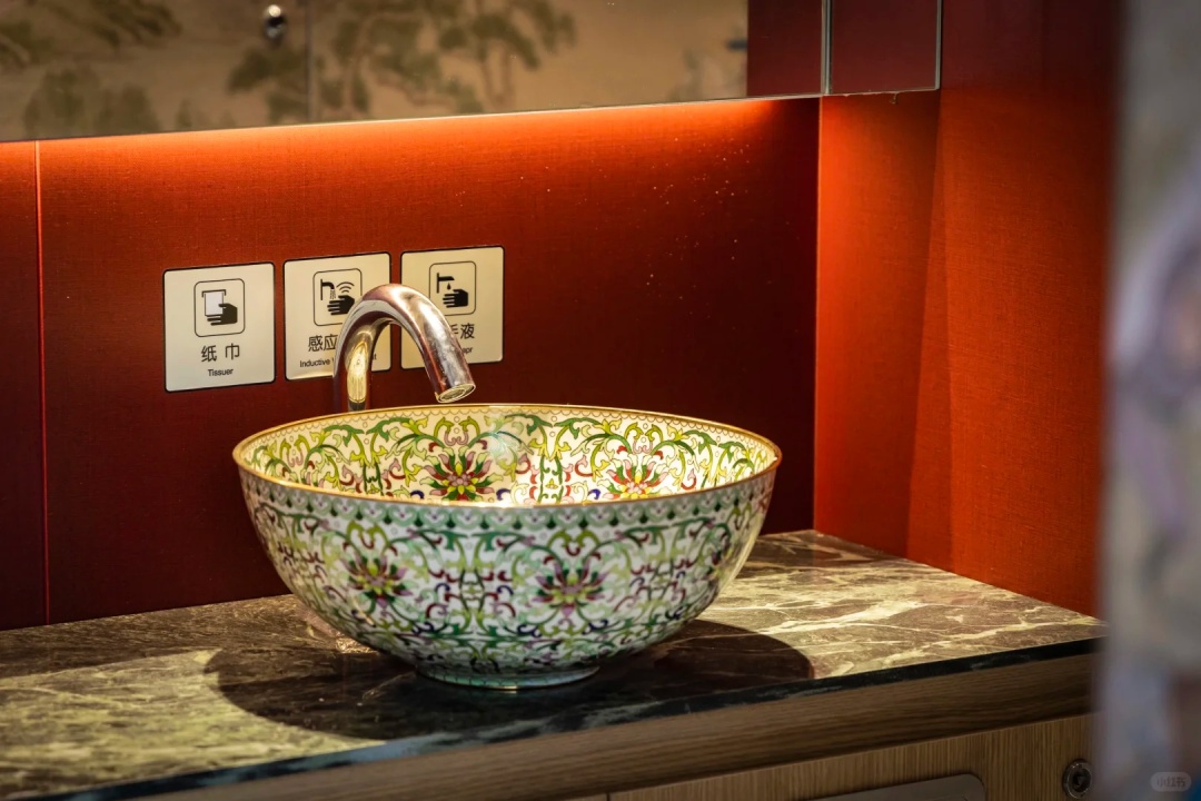 这么近,那么美!北京今日首发,新增全景观光旅游列车,颠覆认知—— 这么近,那么美!北京今日首发,新增全景观光旅游列车,颠覆认知——