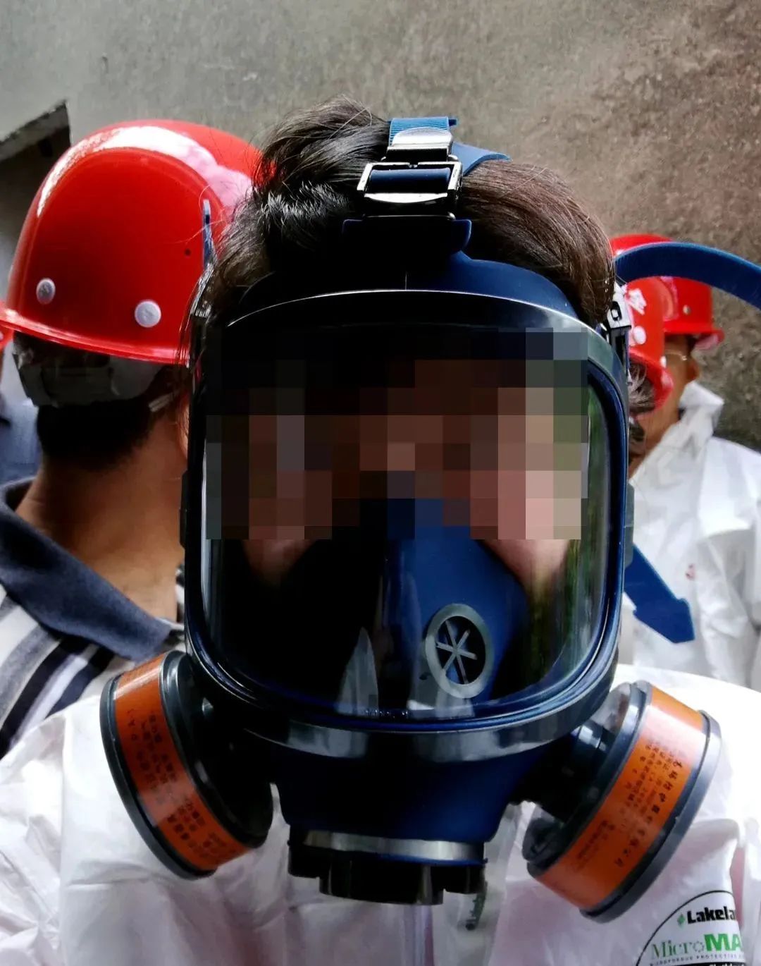 750余克毒品、2支满弹手枪……她按住了! 750余克毒品、2支满弹手枪……她按住了!