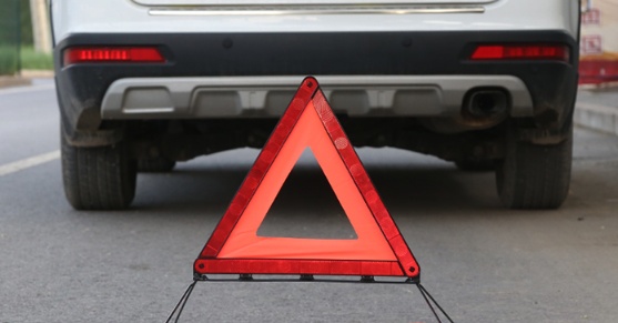 不是危言耸听!30℃+的天气,这些爱用好物在你的车里一晒就炸 不是危言耸听!30℃+的天气,这些爱用好物在你的车里一晒就炸