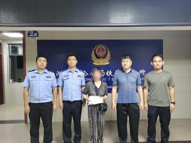 价值百万金条被追回 骗子落网老人还不知上当