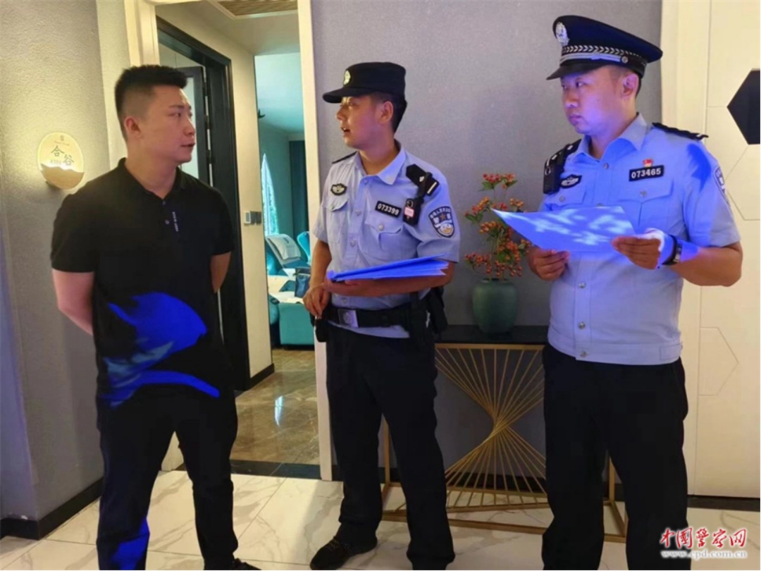 他用身体挡住尖刀！母亲心碎：“傻儿子，咋不知道躲呢？”