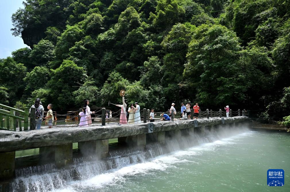 湖北鹤峰:屏山峡谷 秘境寻踪 湖北鹤峰:屏山峡谷 秘境寻踪