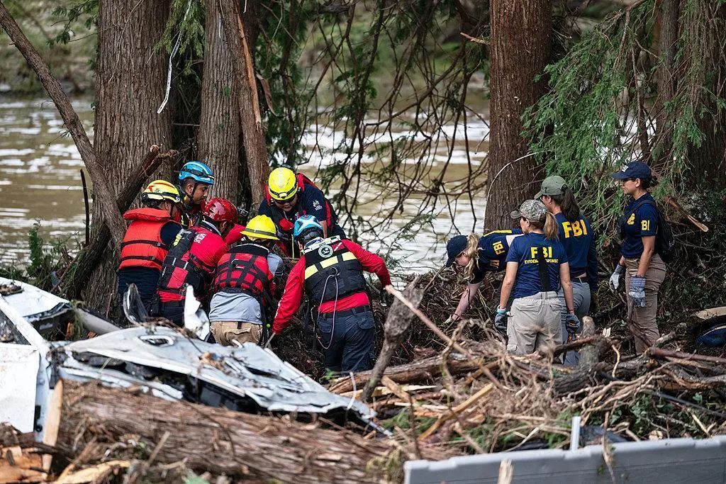 山洪致111人死亡,白宫:不是政府的错 山洪致111人死亡,白宫:不是政府的错