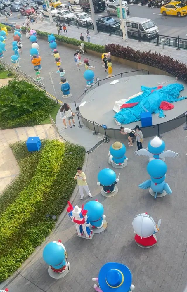 广州市中心巨型哆啦A梦“因天气太热爆炸了”？回应来了