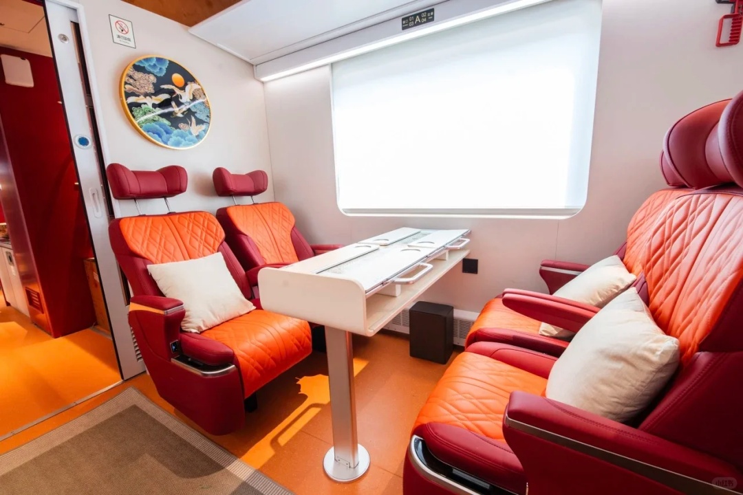 这么近,那么美!北京今日首发,新增全景观光旅游列车,颠覆认知—— 这么近,那么美!北京今日首发,新增全景观光旅游列车,颠覆认知——