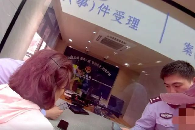 55万元存款瞬间清零，上海阿婆懊恼不已，正要放弃时奇迹发生了……