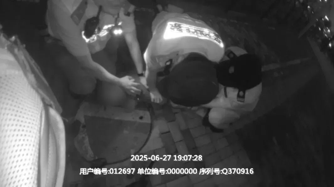 火眼金睛破伪装 巡逻途中擒疑犯 火眼金睛破伪装 巡逻途中擒疑犯