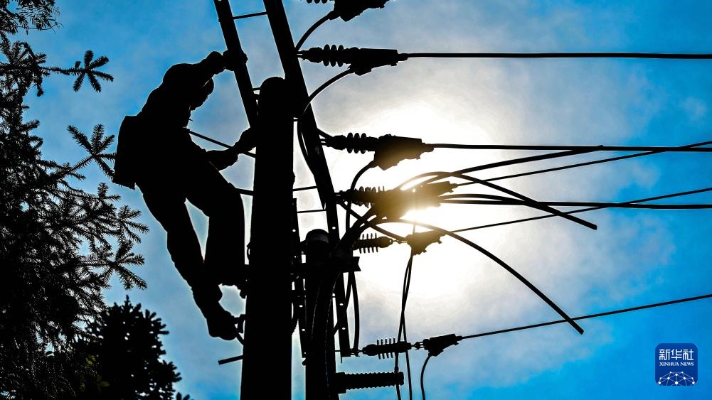 迎峰度夏保供电 迎峰度夏保供电