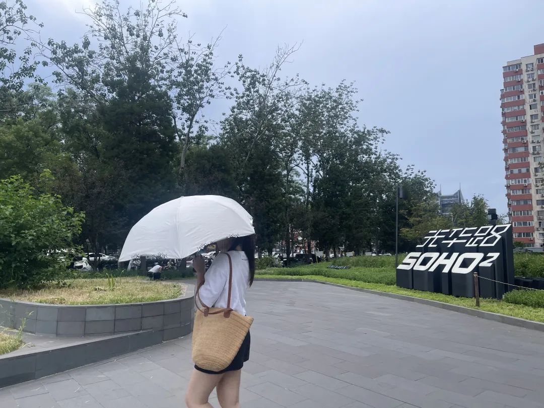 北京今夜有雨，伴有7级大风！多区已发布雷电黄色预警——