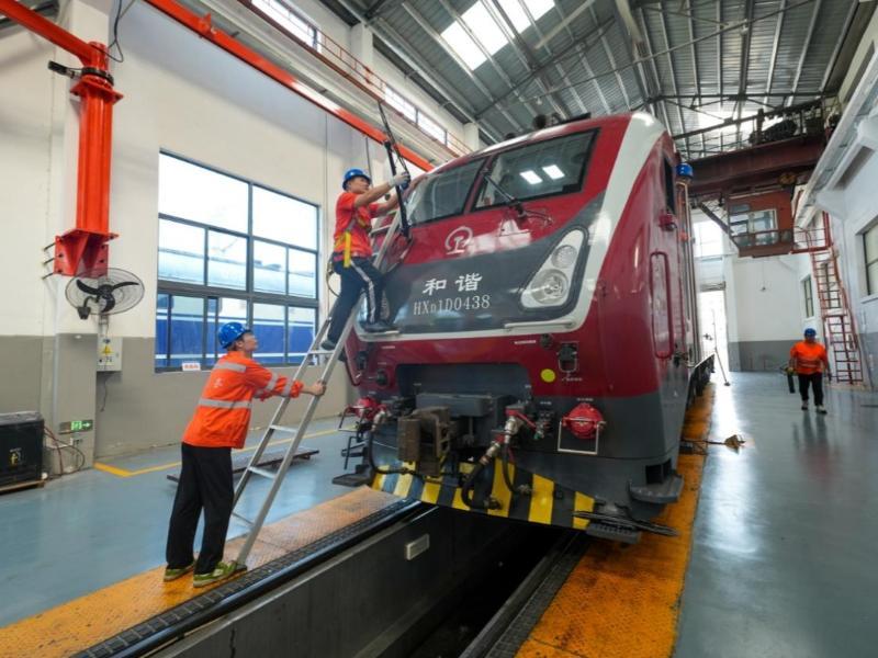 台风“丹娜丝”再次登陆  南铁计划停运部分旅客列车