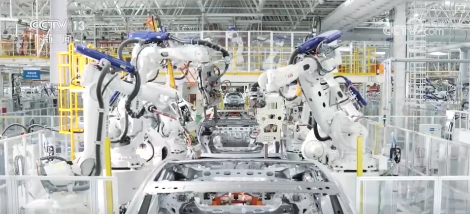 “市场+利好+供给” 多轮驱动燃动汽车消费“热”力