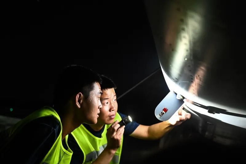 子夜,云端鏖战! 子夜,云端鏖战!