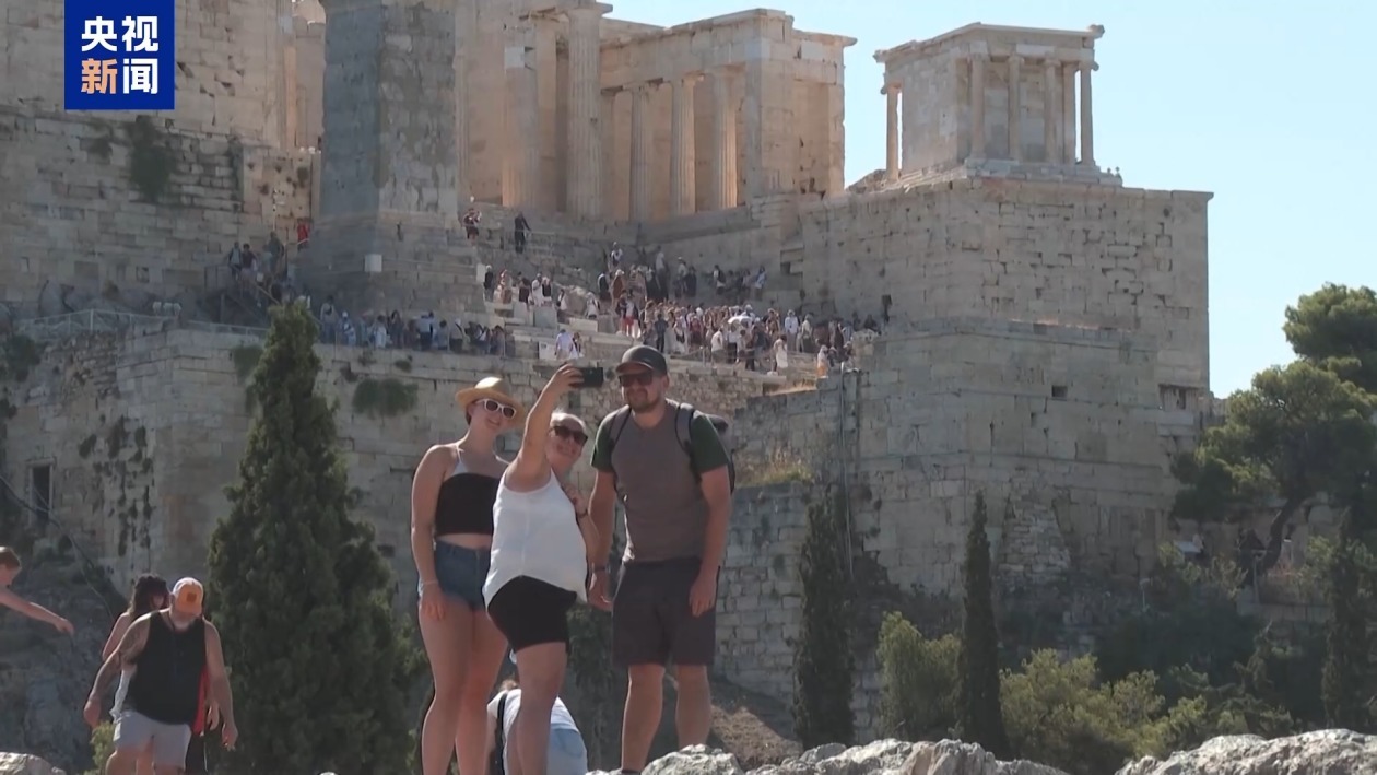 高温天气席卷希腊首都 雅典卫城暂时关闭 高温天气席卷希腊首都 雅典卫城暂时关闭