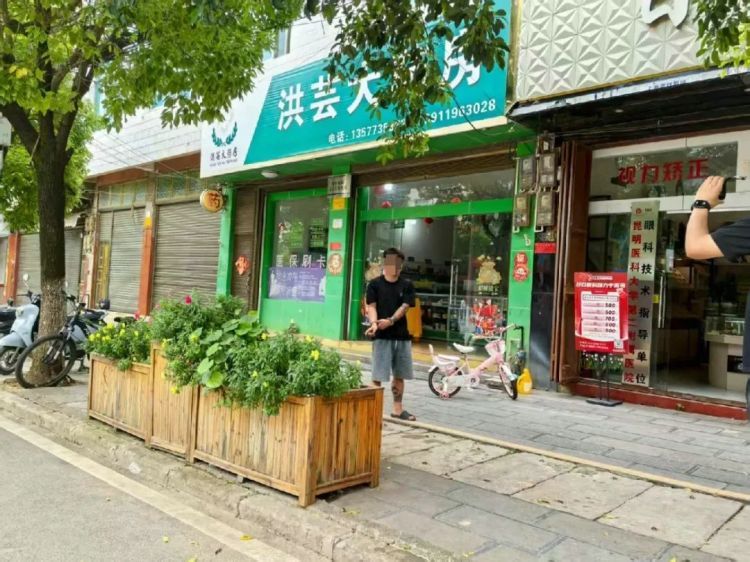 48小时5起电瓶被盗,竟是电动车店老板“监守自盗” 48小时5起电瓶被盗,竟是电动车店老板“监守自盗”