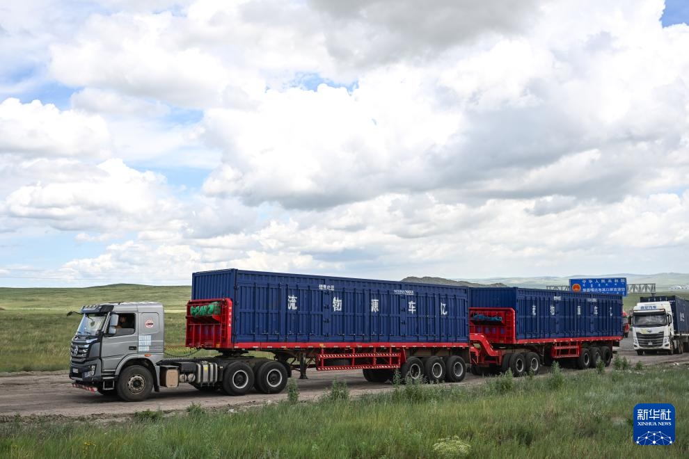 探访珠恩嘎达布其口岸