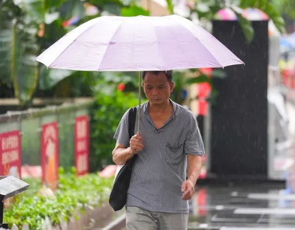 广东局地“倒水”近200毫米！台风“丹娜丝”已停编，仍有暴雨+大风