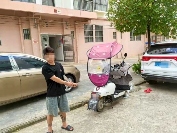 48小时5起电瓶被盗,竟是电动车店老板“监守自盗” 48小时5起电瓶被盗,竟是电动车店老板“监守自盗”