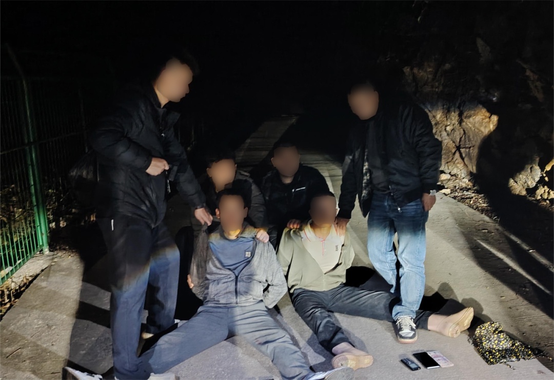 直击超燃抓捕现场！广西警方缴获海洛因1.4公斤