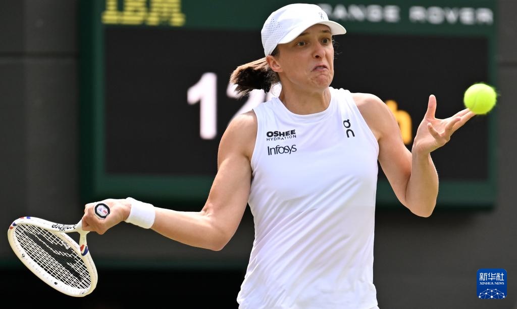 温网:斯维亚特克晋级女单半决赛 温网:斯维亚特克晋级女单半决赛