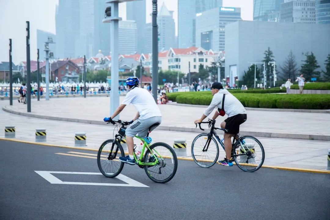 摩托车“撞倒”15万自行车后索赔?!北京警方:另有隐情! 摩托车“撞倒”15万自行车后索赔?!北京警方:另有隐情!