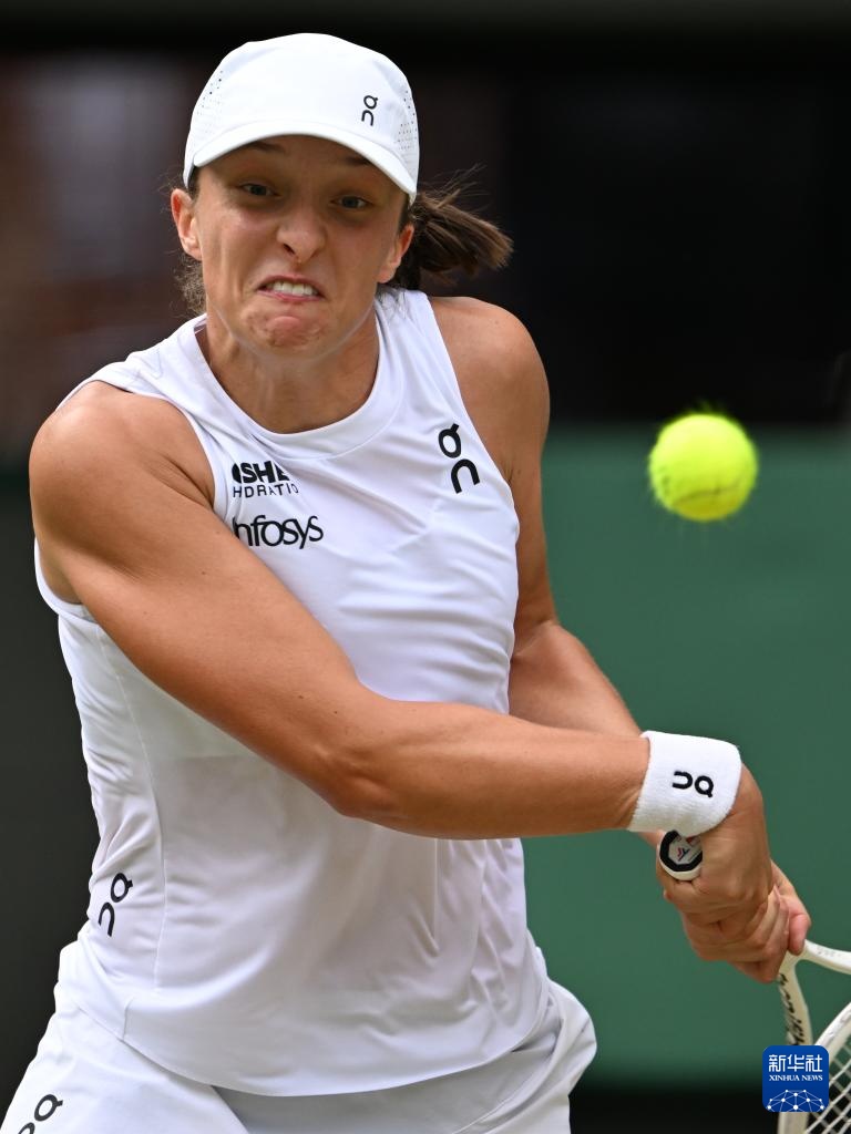 温网:斯维亚特克晋级女单半决赛 温网:斯维亚特克晋级女单半决赛