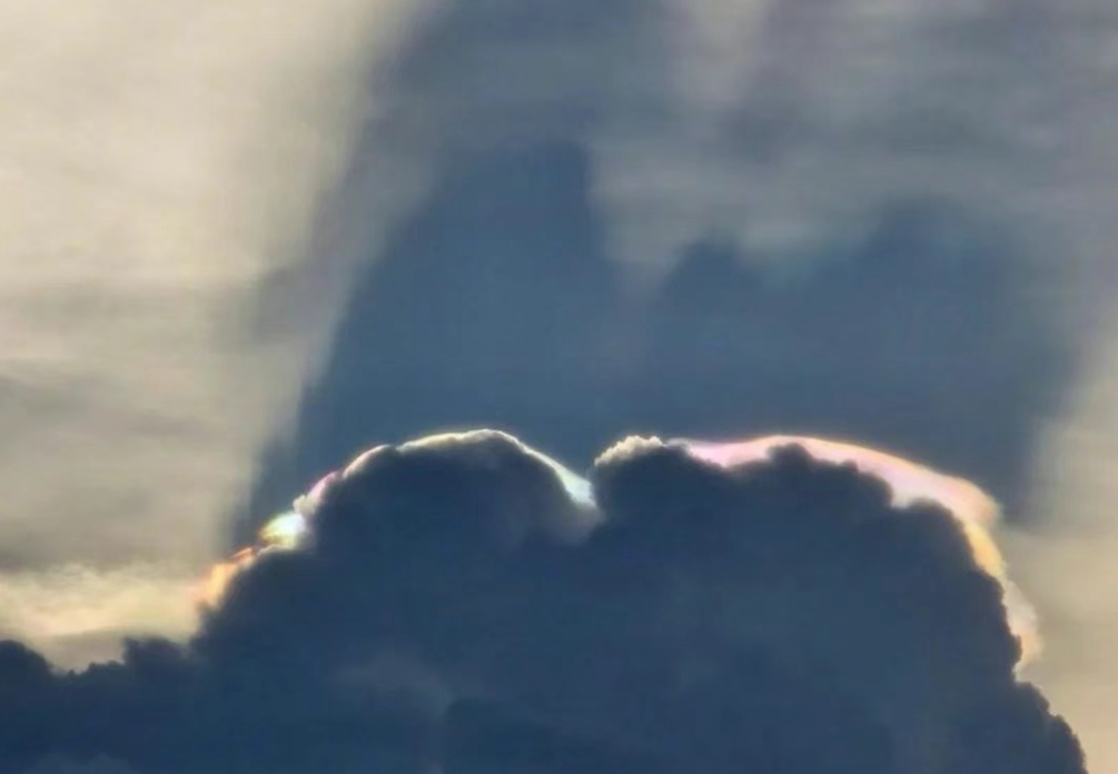 上海出现“奇景”!多人拍下这一幕,“原来真的存在”,专家解释→ 上海出现“奇景”!多人拍下这一幕,“原来真的存在”,专家解释→