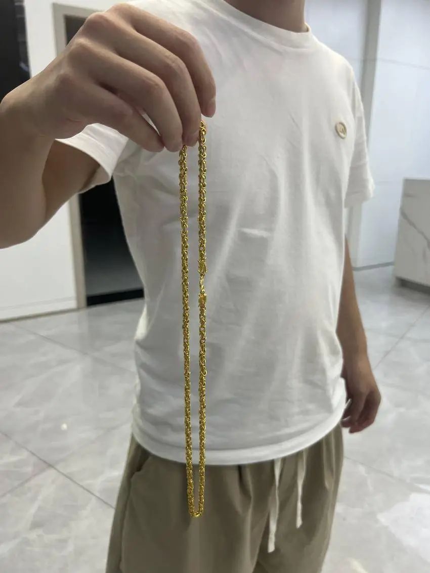 停个车金手链“飞”走了？高温下民警极速寻回