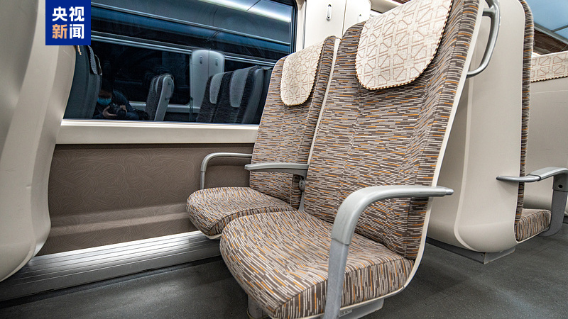 高铁上的E座哪去了?F座为啥最受欢迎?建议看完再买票 高铁上的E座哪去了?F座为啥最受欢迎?建议看完再买票