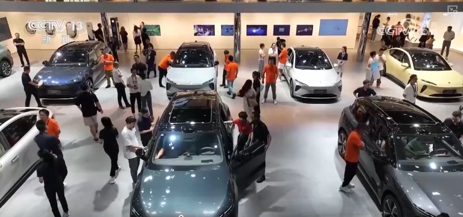 “市场+利好+供给” 多轮驱动燃动汽车消费“热”力