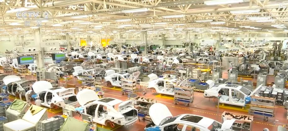 产销量双突破！上半年汽车工业“成绩单”惊艳 下半年汽车消费有望继续增长