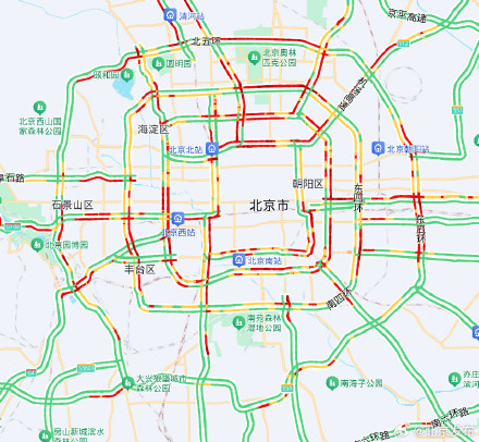 北京暴雨蓝色预警中，这些路段易出现车辆排队情况