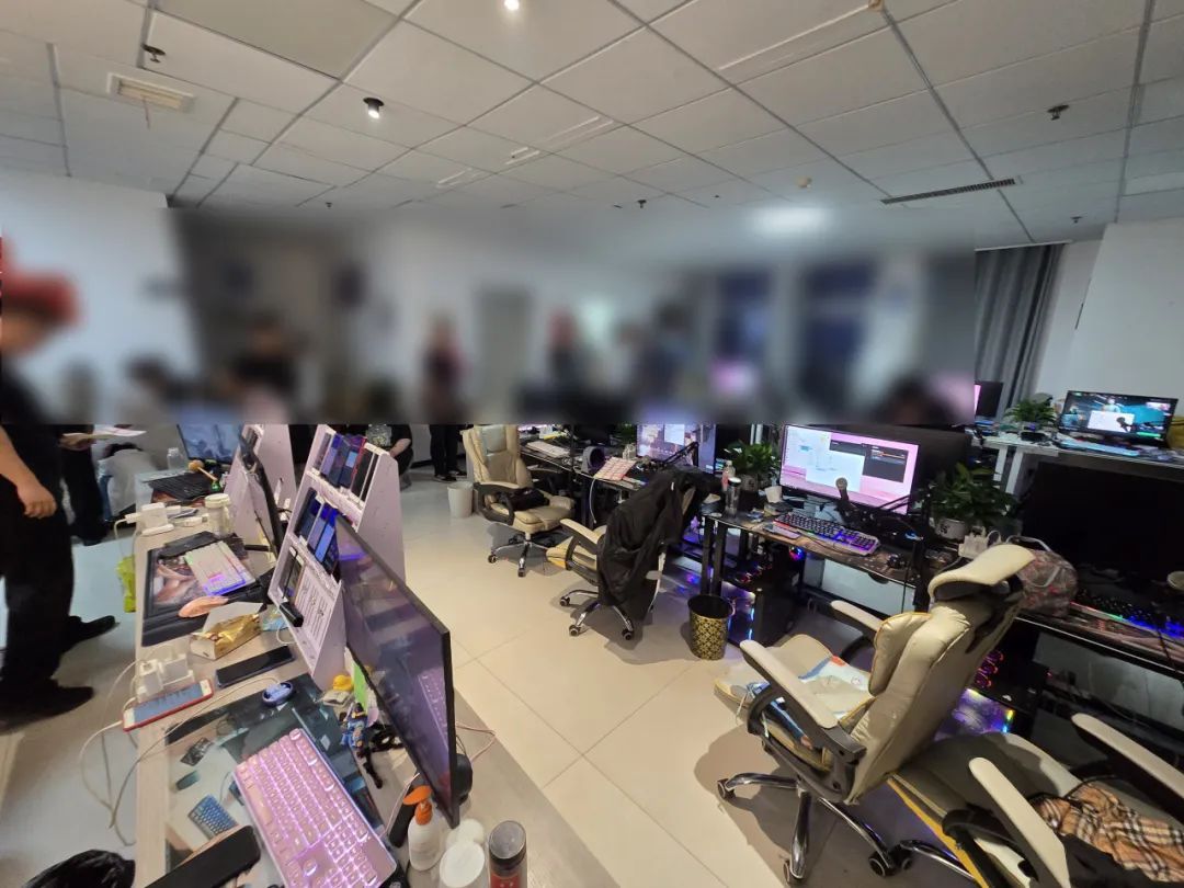 多名男性轮流扮演“盛某”，14名“女朋友”被抓！