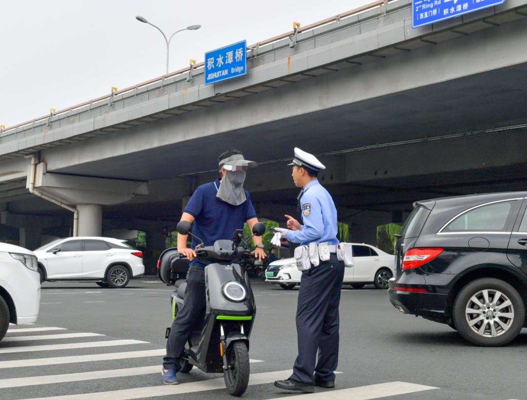 一小时查处80多起，北京交警动真格的了！